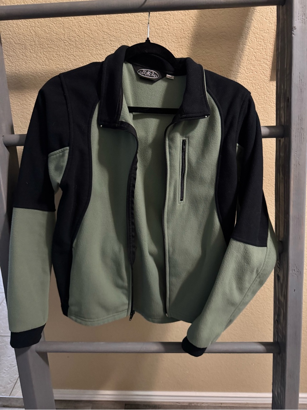 Black Diamond Two-Tone Sage Green and Black Fleece Jacket
